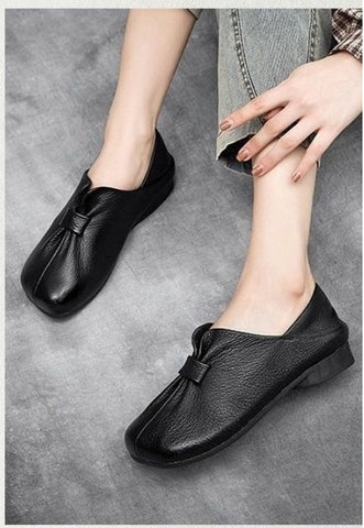 Women's Soft Soled Comfortable Flat Bottomed Leather Shoes